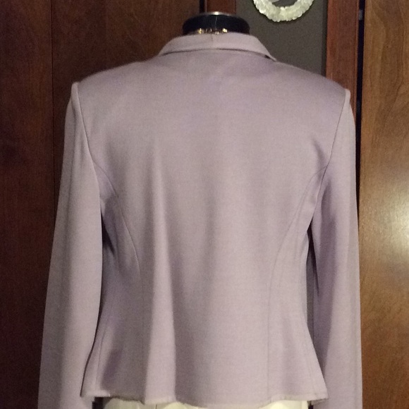 St. John Boutique Lavender High Low Jacket Sz 6 - Picture 5 of 7